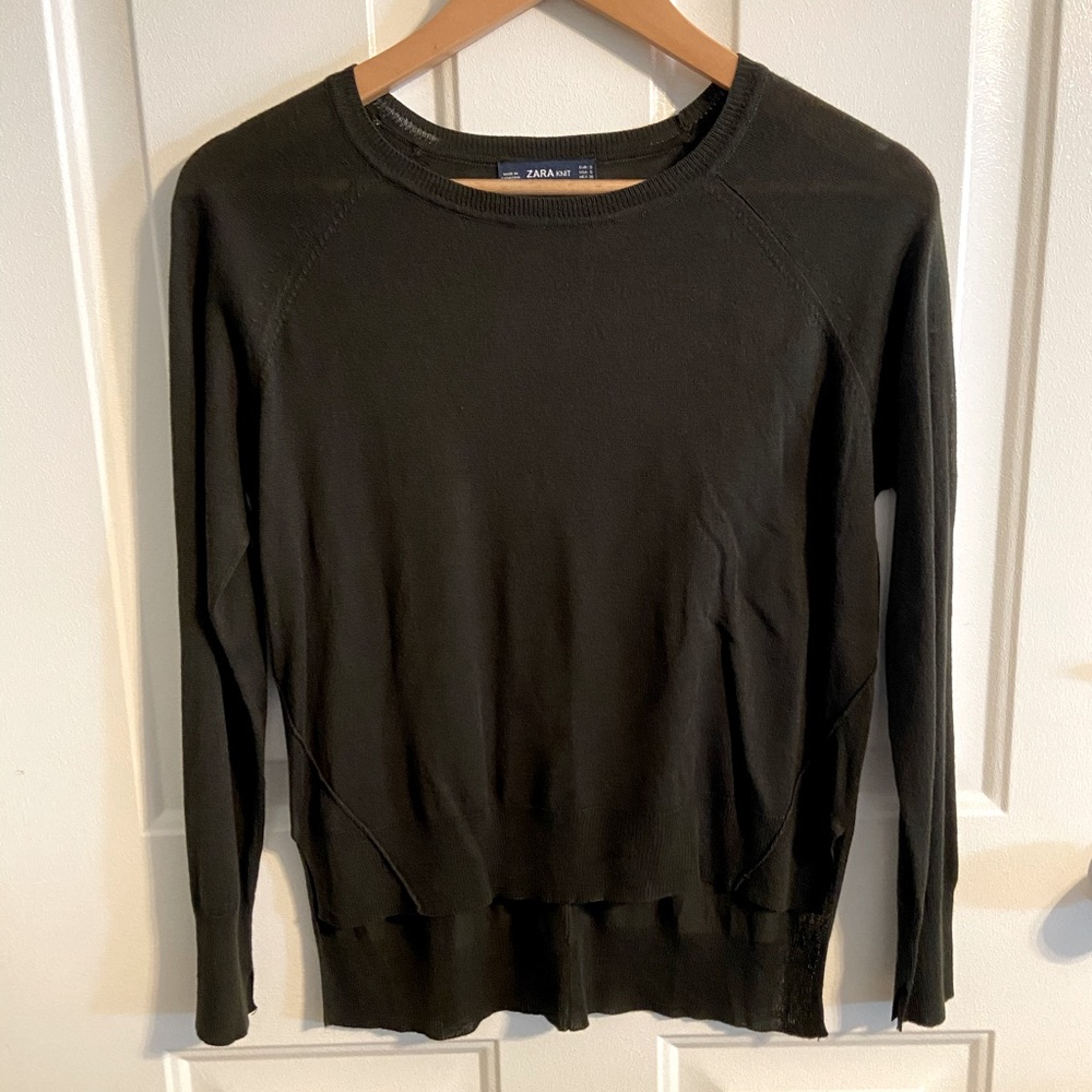 🍓4/$25 Zara Knit Top Dark Green